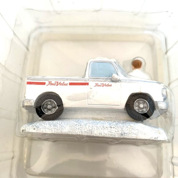 4 Coca Cola Town Square Figurines True Value Truck Snowbear & 2 Delivery Men Vtg - Picture 6 of 16